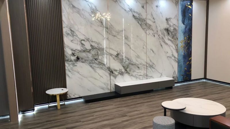 水泥黄沙送货上门后，业主应立即检查货物质量。主要关注以下几个方面：